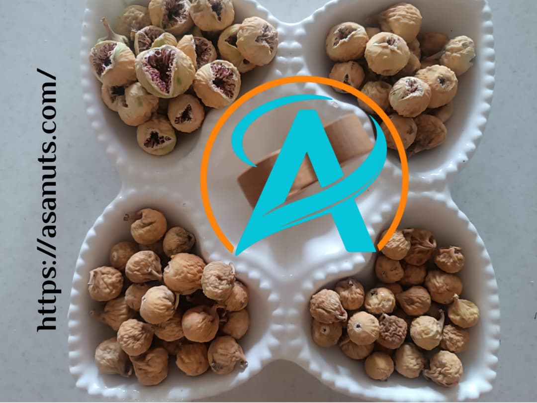 ظرف آجیل‌خوری سنتی با چهار نوع انجیر خشک